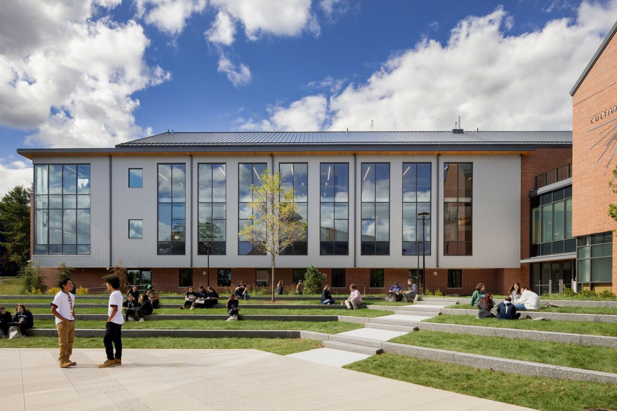 "Bristol County Agricultural High School | 绿色环保的农业教育创新设计"-8