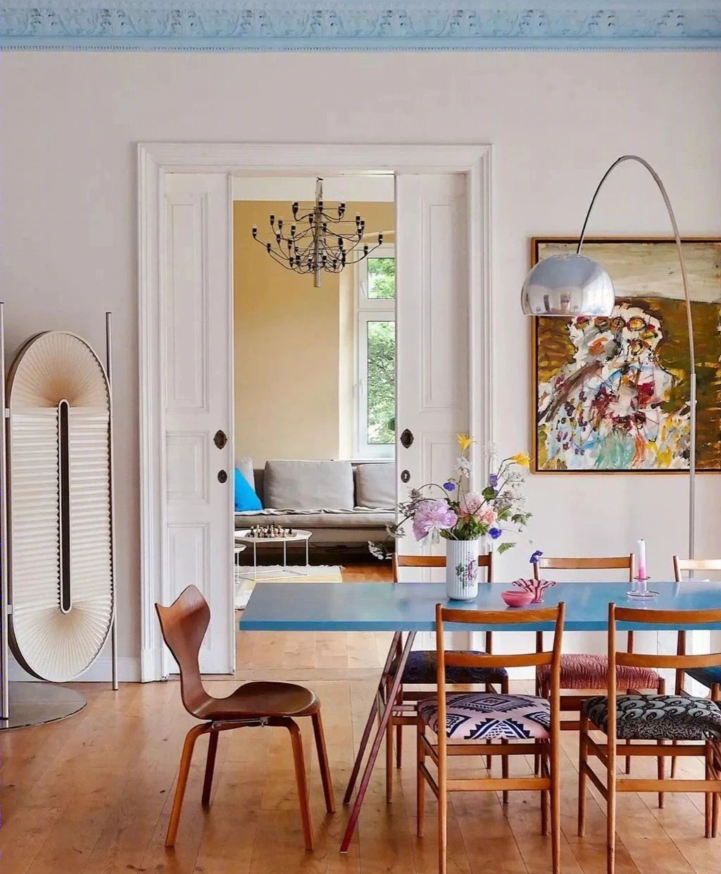 德国北部乡间小屋，经典家具与现代美学的完美融合-25