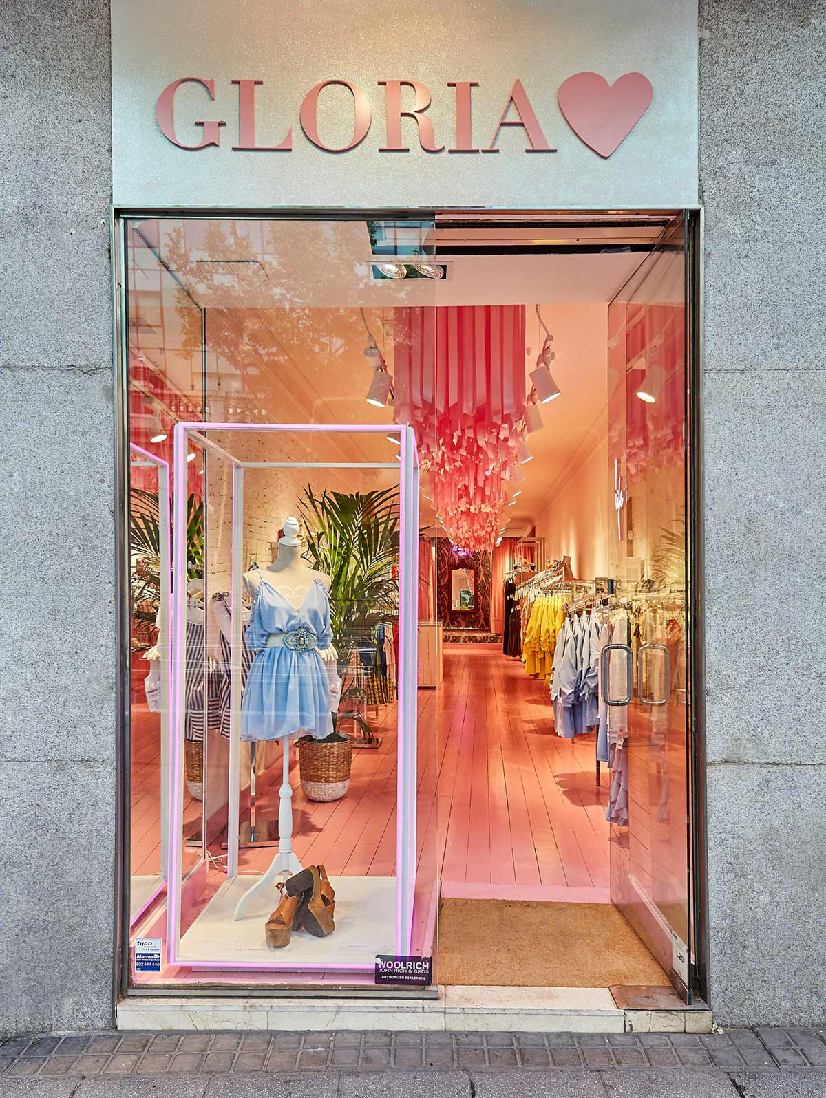 Gloria's 粉红惊喜店-2