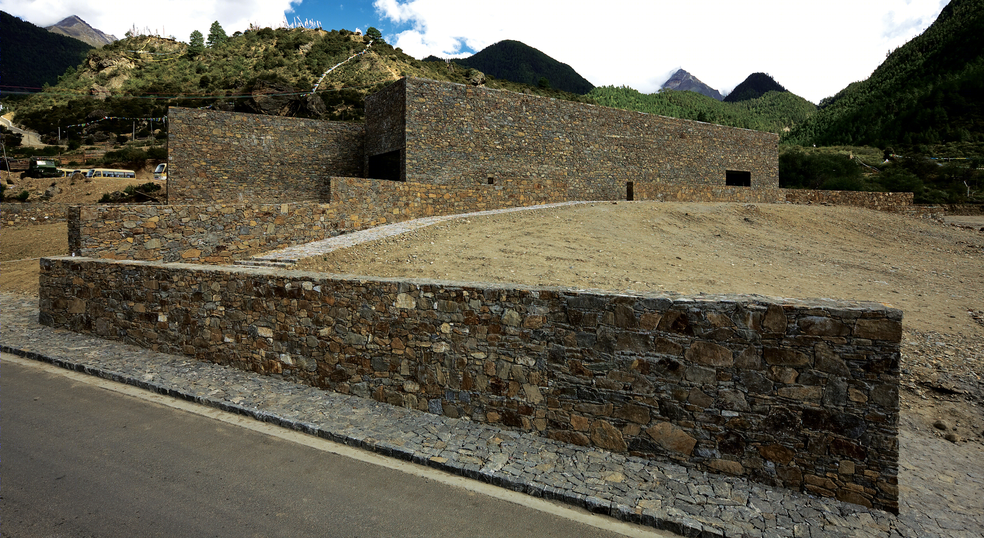 西藏南迦巴瓦游客中心-25