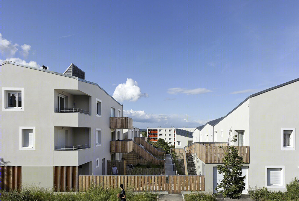 融合传统与现代的法国 Ecquevilly 镇住宅设计-28