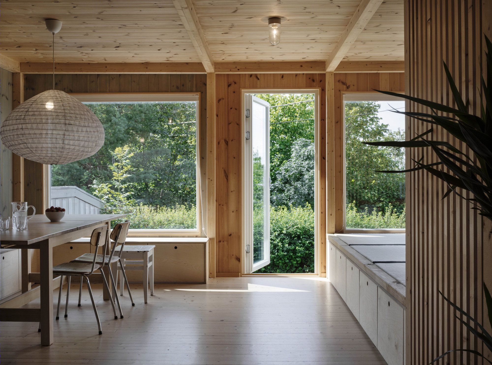 Austigard Arkitektur丨公寓丨Wood Slat Shotgun House-3
