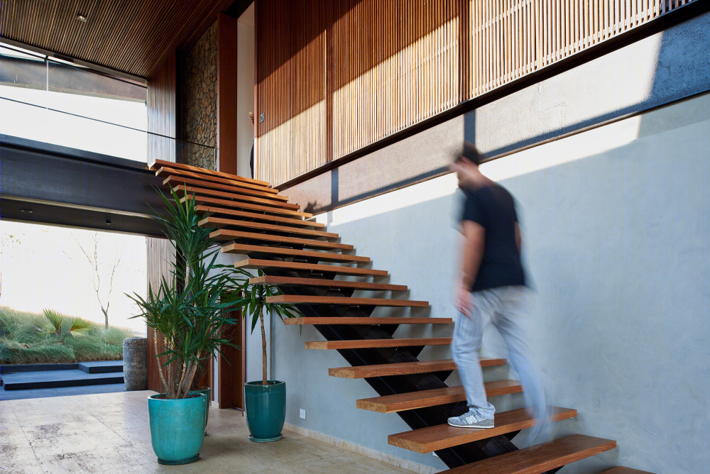 巴西 N 别墅自然对话的现代设计-6