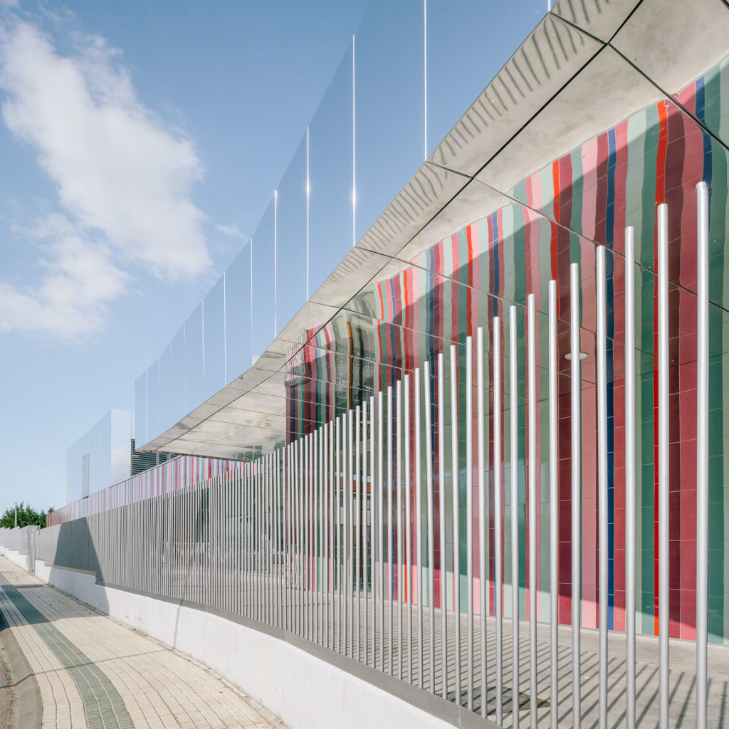 几乎看不见的学校-19