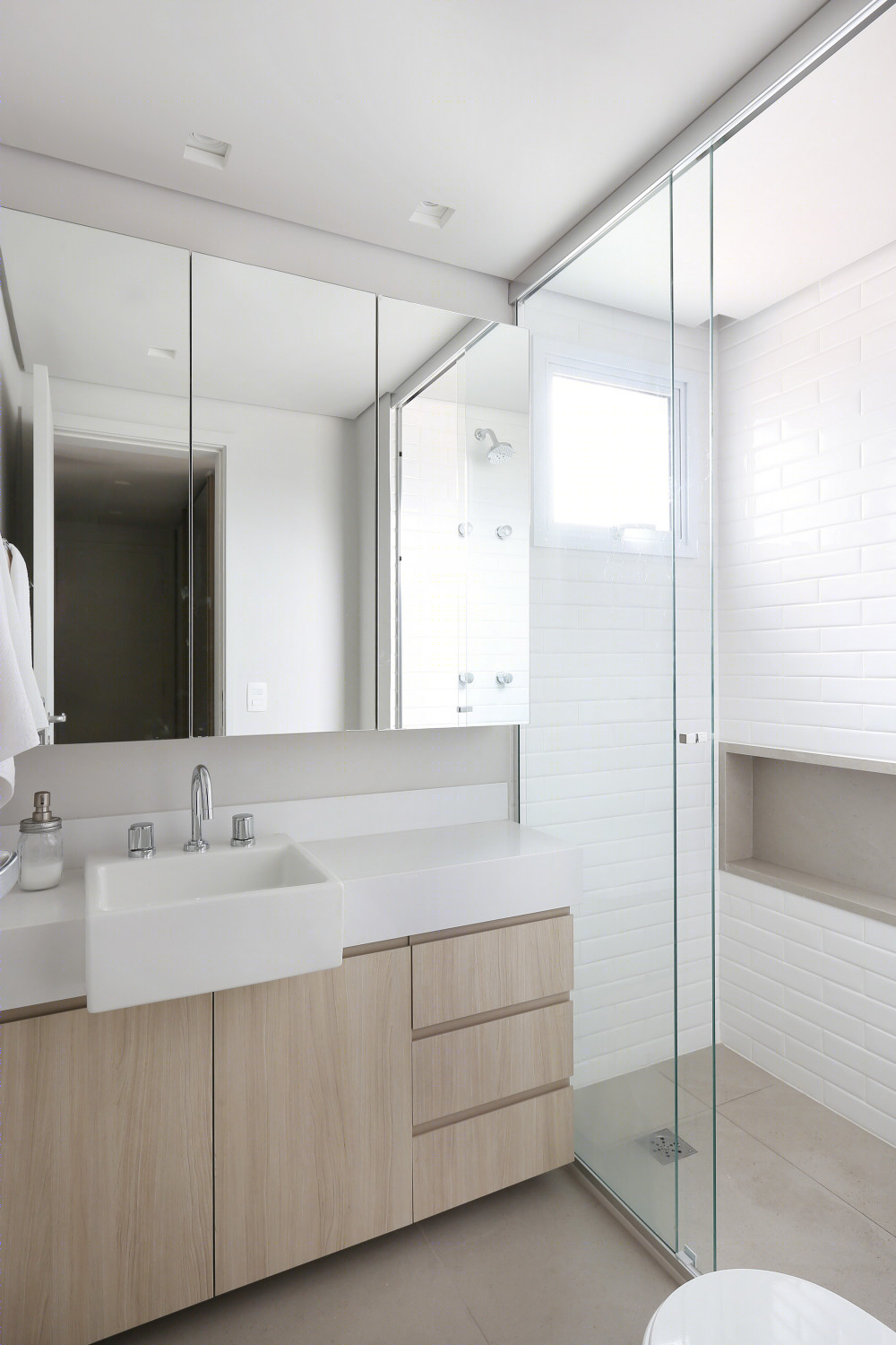 巴西工业风公寓设计 | 灰色调混凝土空间-5