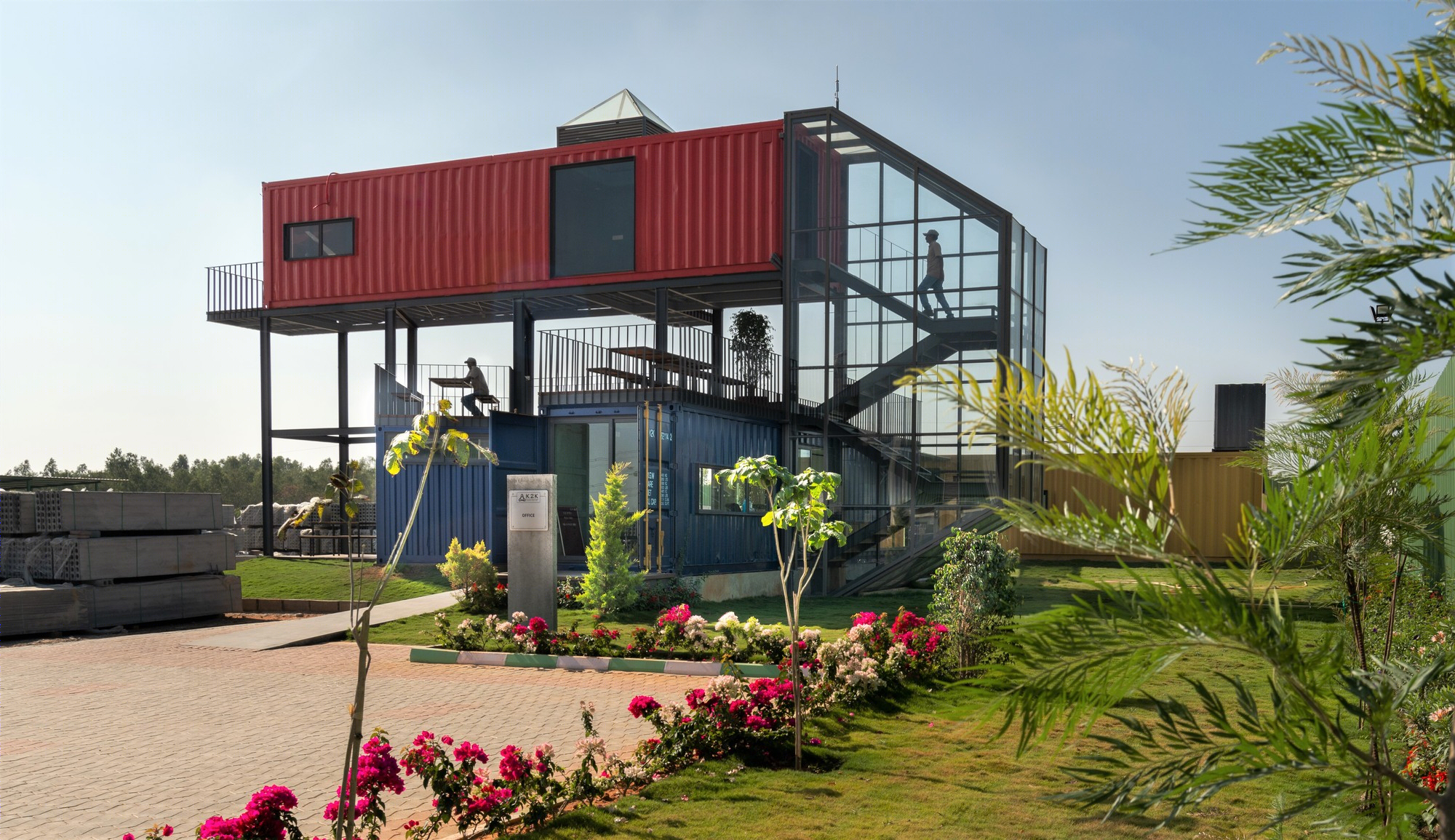 创意集装箱办公空间 | 绿色科技与可持续设计的完美结合-3