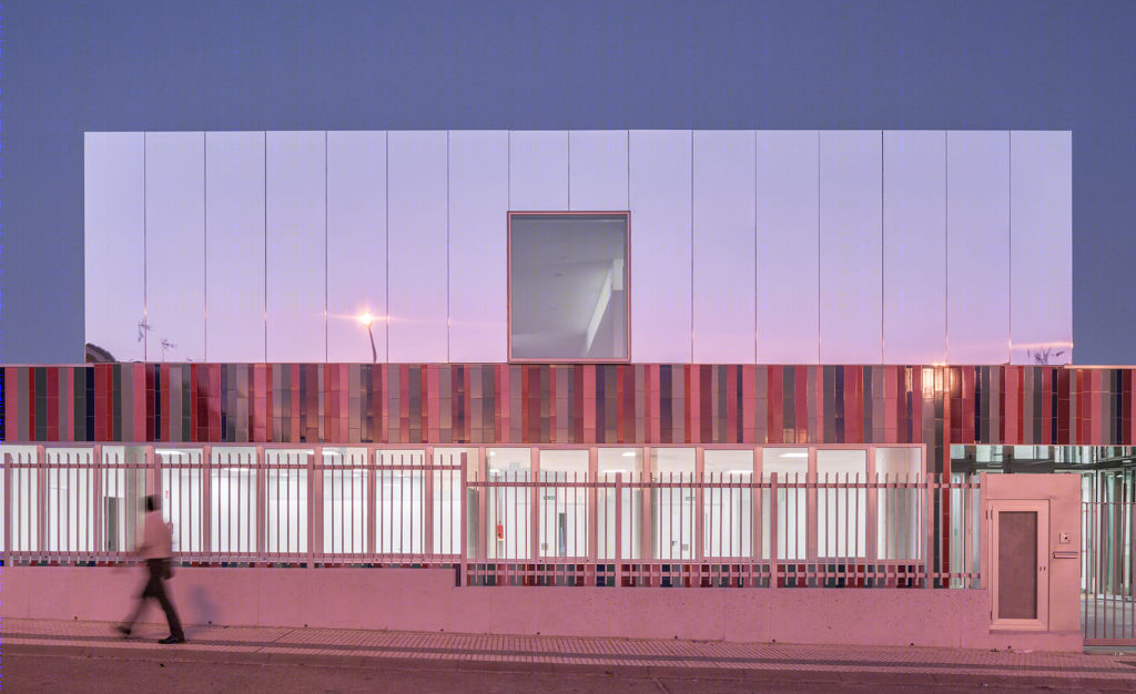 几乎看不见的学校-25