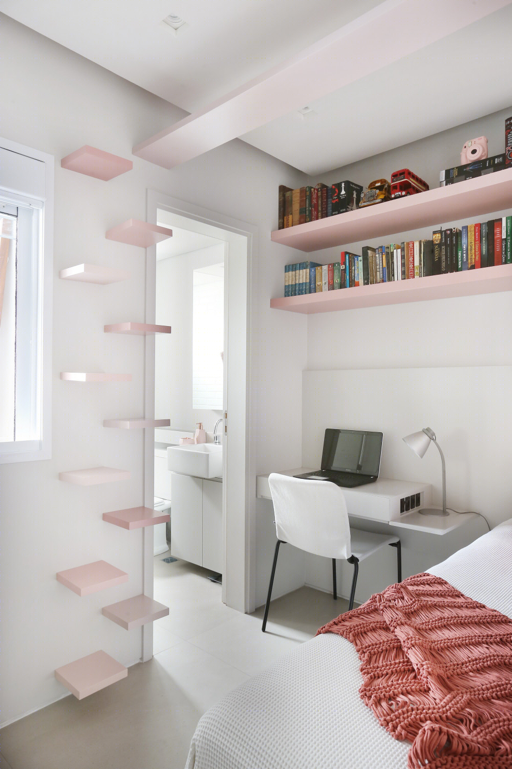 巴西工业风公寓设计 | 灰色调混凝土空间-9